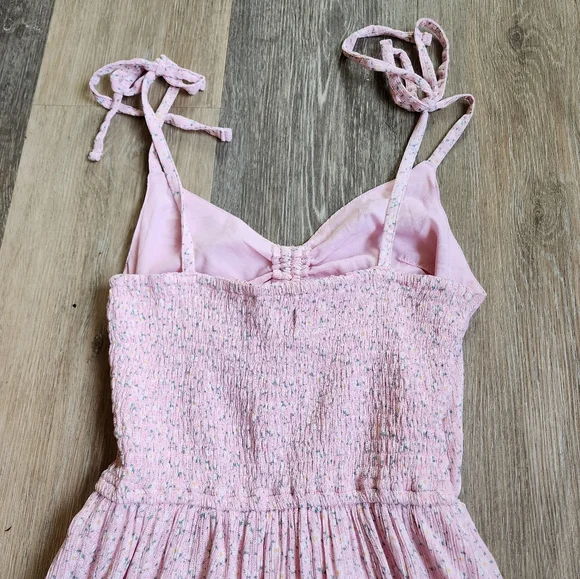 HOLLISTER HI-LO CUT OUT DRESS - Picture 11 of 16